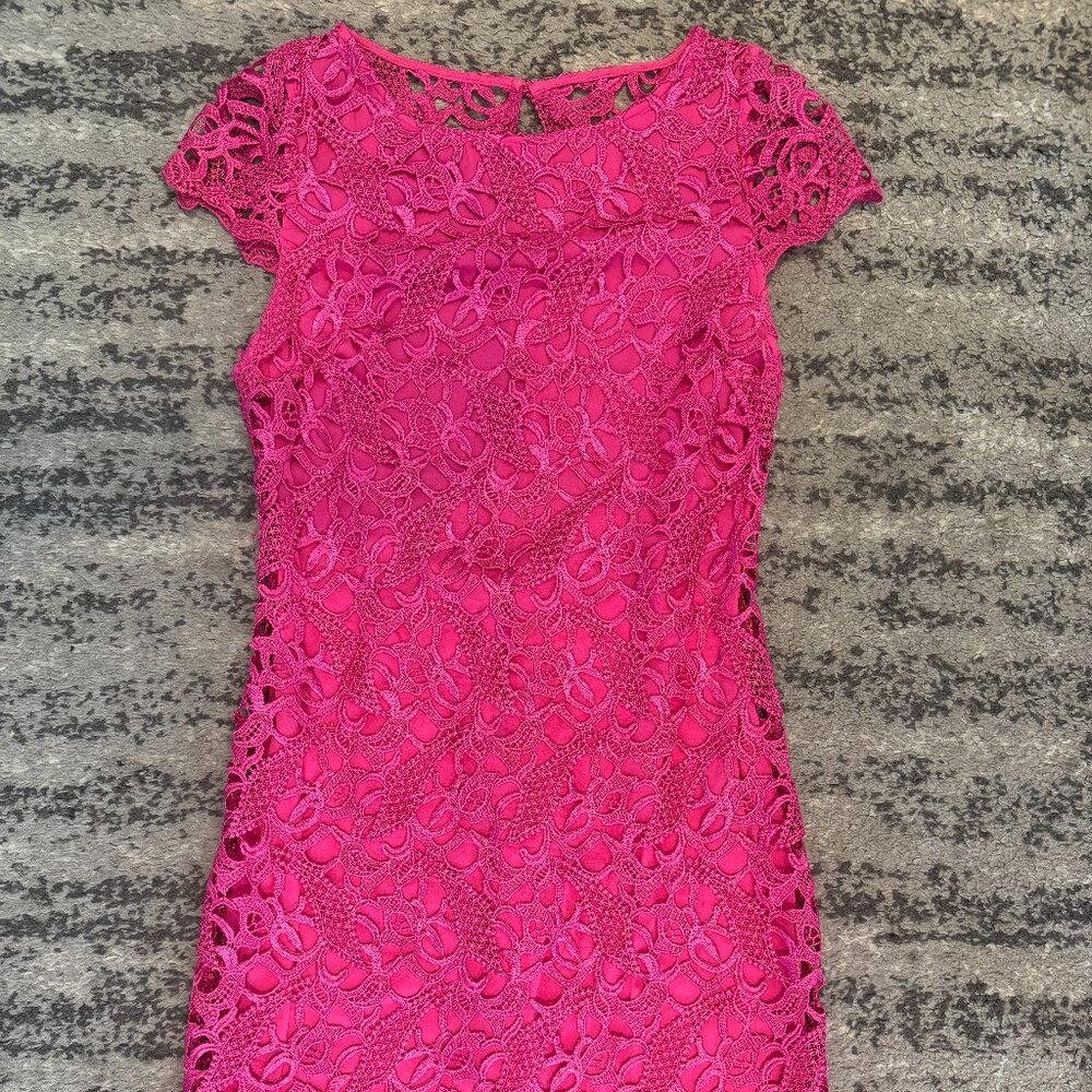 ALICE + OLIVIA Clover Lace Cap Sleeve Dress BRIGHT PINK